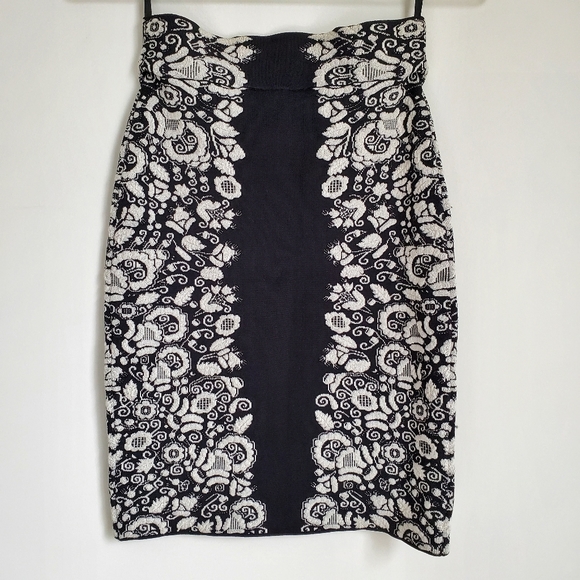 BCBG Bandage Skirt - Picture 2 of 8